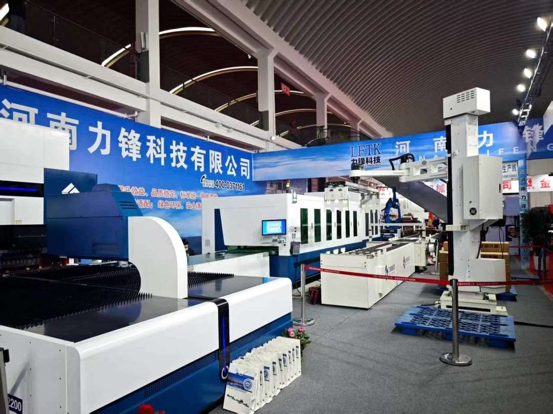 Lifeng CNC bending machine and automated forming line on display in Boxing